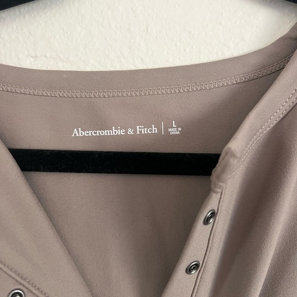 Abercrombie & Fitch Henley Tank Top - Picture 3 of 4